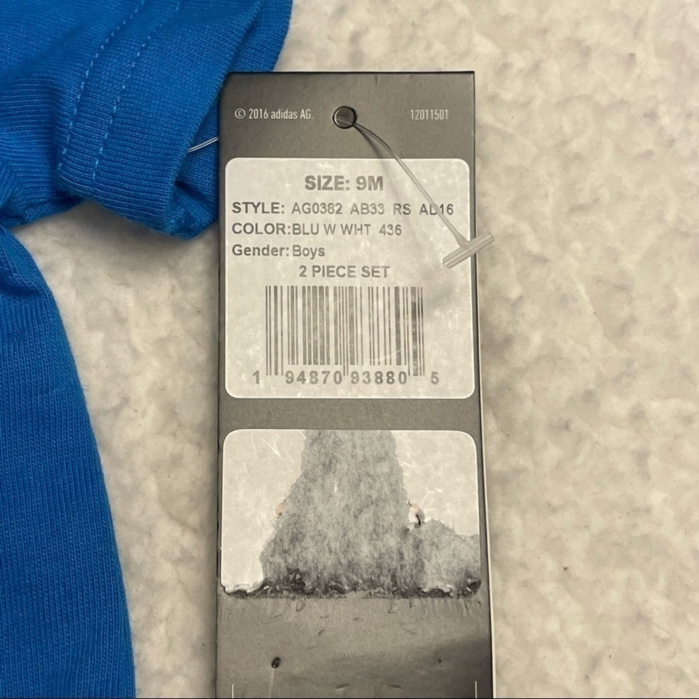 𝅺✅3X Host Pick✅ Adidas Set of 2 Onesies, 9M - Picture 11 of 13